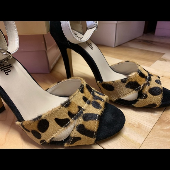 Petite women’s shoes - Picture 3 of 6